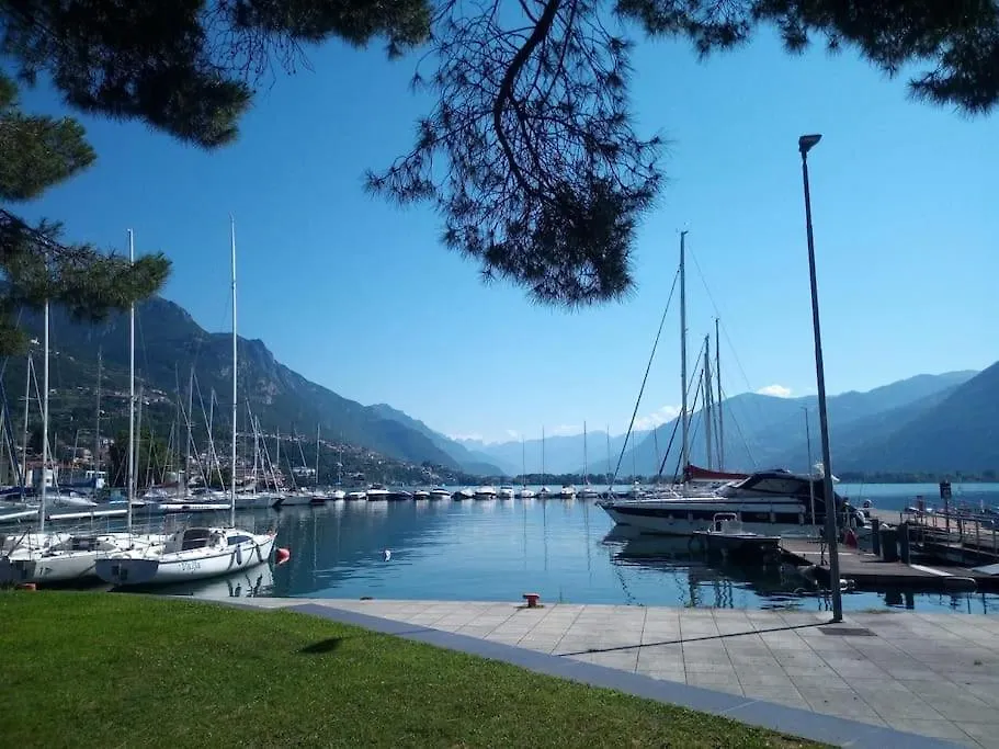 Lo Scrigno Sul Lago 로베레