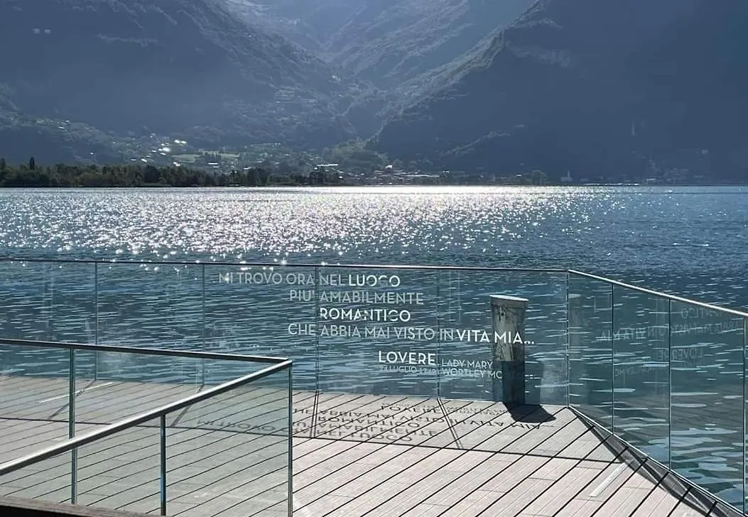Lo Scrigno Sul Lago 로베레 0*,  이탈리아
